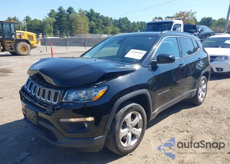 2018 Jeep Compass Latitude 4X4 из США, поврежденный, VIN 3C4NJDBB7JT230826